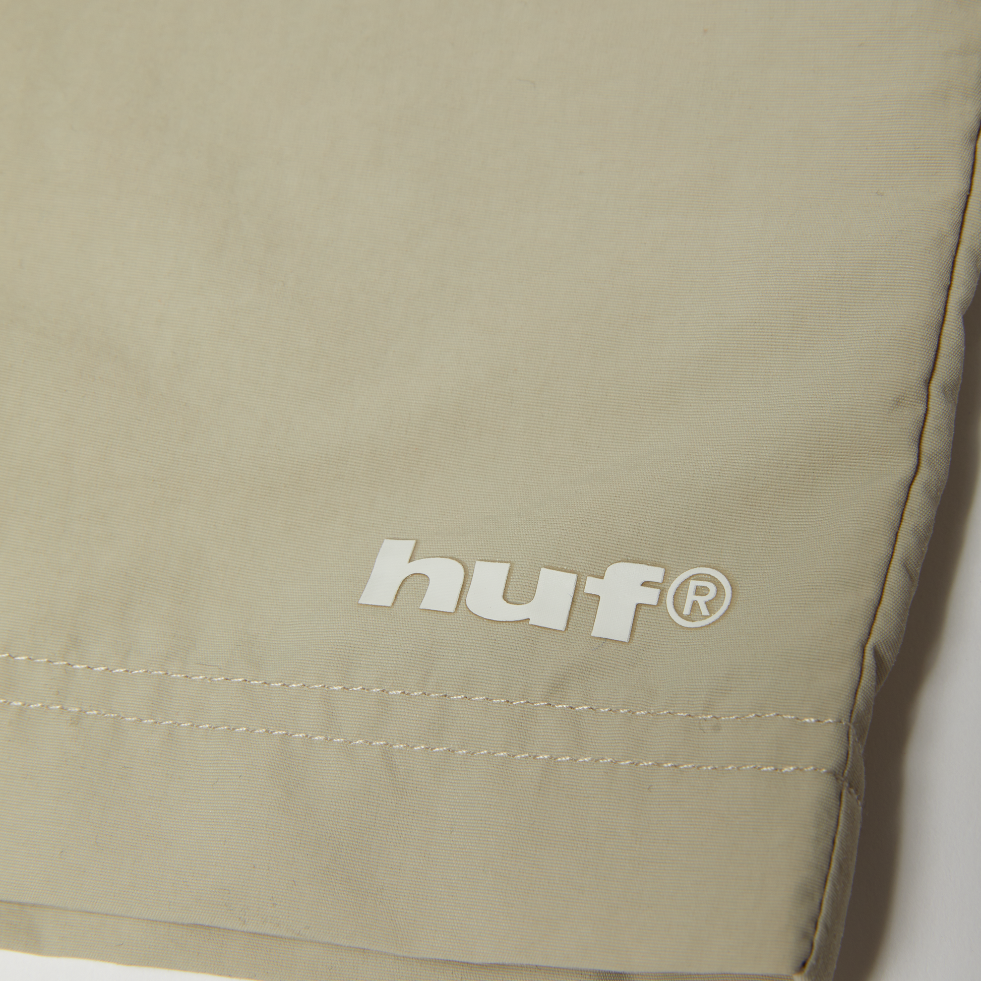 Huf®eightynine Easy Short Taupe